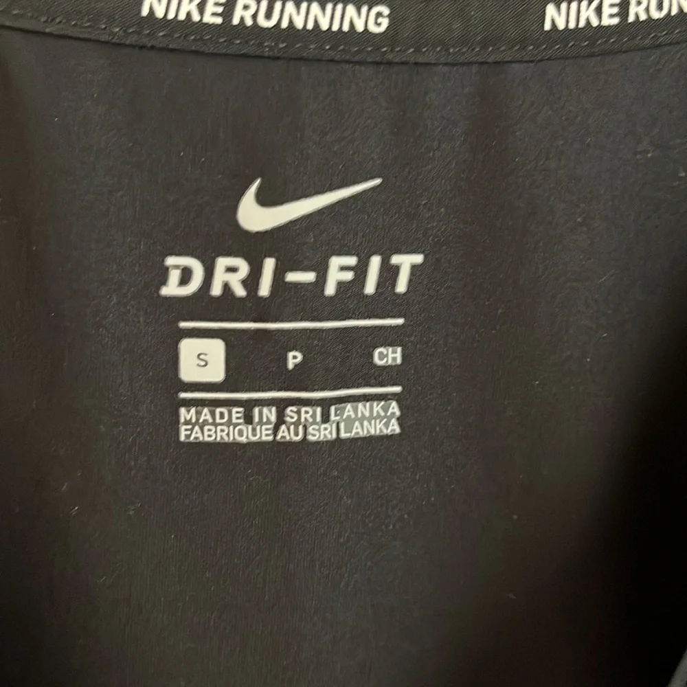 Nike Dri-fit size S shirt